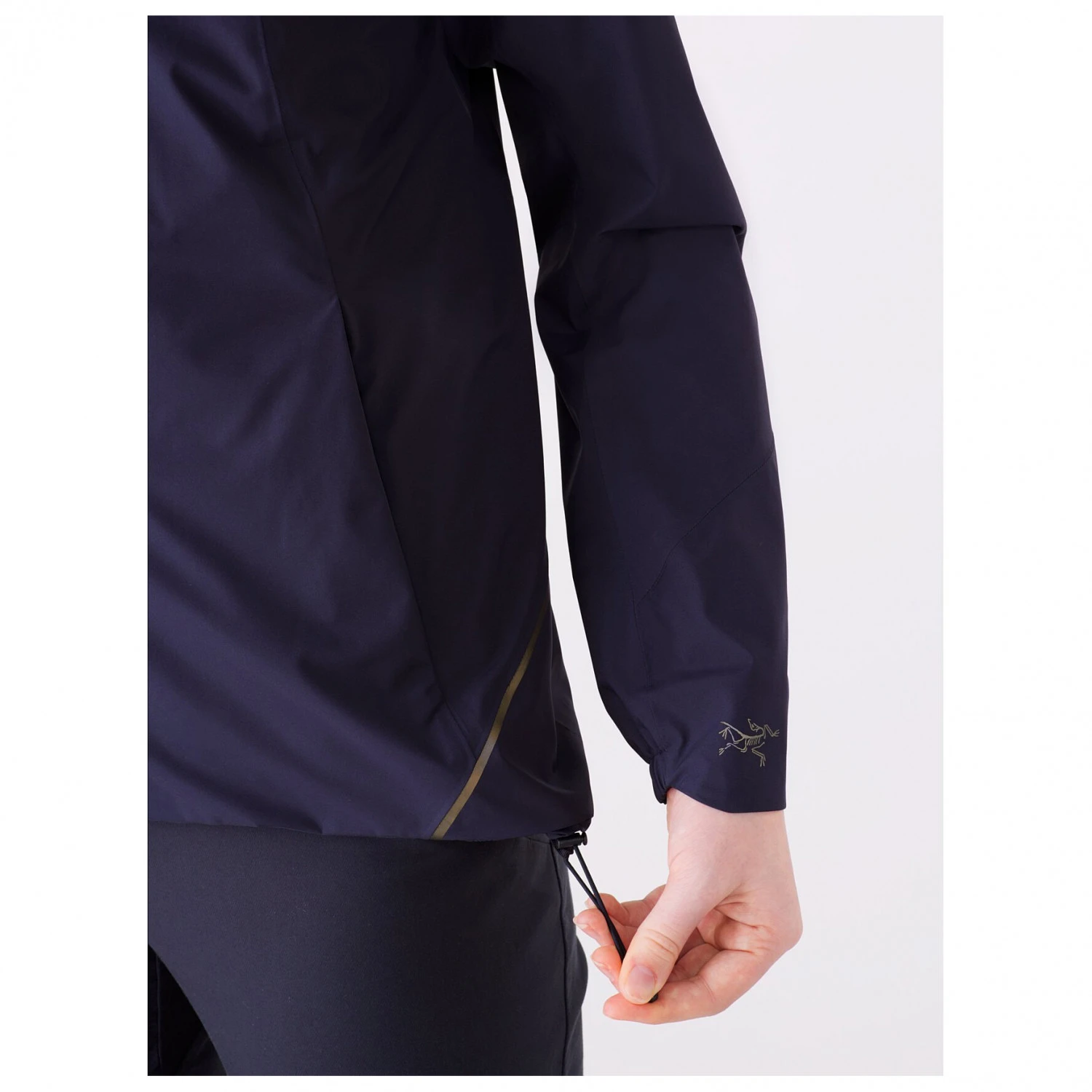 Arc'teryx Women's Solano Hoody - Casual Jacket 8 Arc'teryx Women's Solano Hoody - Casual Jacket - Image 8