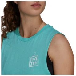 Five Ten Women's Graphics Stealth Cat - T-shirt -Outdoor Clothing Store five ten womens graphics stealth cat t shirt detail 6