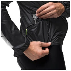 Jack Wolfskin Morobbia Wind Jacket - Cycling Jacket -Outdoor Clothing Store jack wolfskin morobbia wind jacket cycling jacket detail 5