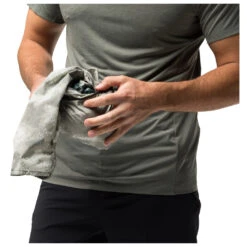 Jack Wolfskin Prelight Windbreaker - Windproof Jacket 13 Jack Wolfskin Prelight Windbreaker - Windproof Jacket -Outdoor Clothing Store jack wolfskin prelight windbreaker windproof jacket detail 7