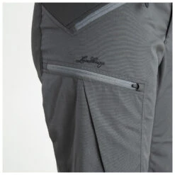 Lundhags Women's Makke II Shorts - Shorts 13 Lundhags Women's Makke II Shorts - Shorts -Outdoor Clothing Store lundhags womens makke ii shorts shorts detail 7