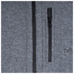 Ivo - Merino Vest 5 Ivo - Merino Vest -Outdoor Clothing Store mufflon ivo merino vest detail 3