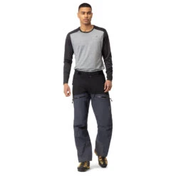 Norrøna Trollveggen GORE-TEX Pro Light Pants - Waterproof Trousers -Outdoor Clothing Store norroena trollveggen gore tex pro light pants waterproof trousers detail 3