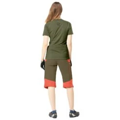 Norrøna Women's Fjørå Wool T-Shirt - Cycling Jersey -Outdoor Clothing Store norroena womens fjoeraa wool t shirt cycling jersey detail 4