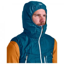 Ortovox Swisswool Piz Boè Vest - Wool Vest 9 Ortovox Swisswool Piz Boè Vest - Wool Vest -Outdoor Clothing Store ortovox swisswool piz boe vest wool vest detail 5