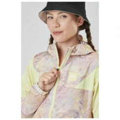 Picture Women's Scale Printed Jacket - Windproof Jacket 9 Picture Women's Scale Printed Jacket - Windproof Jacket -Outdoor Clothing Store picture womens scale printed jacket windproof jacket detail 3