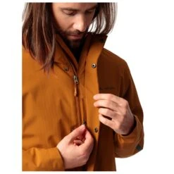 VAUDE Cyclist Padded Coat - Cycling Jacket 9 VAUDE Cyclist Padded Coat - Cycling Jacket -Outdoor Clothing Store vaude cyclist padded coat cycling jacket detail 5