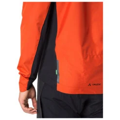 VAUDE Kuro Rain Jacket - Cycling Jacket 9 VAUDE Kuro Rain Jacket - Cycling Jacket -Outdoor Clothing Store vaude kuro rain jacket cycling jacket detail 5