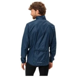VAUDE Matera Air Jacket - Cycling Jacket 8 VAUDE Matera Air Jacket - Cycling Jacket -Outdoor Clothing Store vaude matera air jacket cycling jacket detail 4