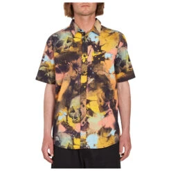 Volcom Skulli Print S/S - Shirt 6 Volcom Skulli Print S/S - Shirt -Outdoor Clothing Store volcom skulli print s s shirt detail 3